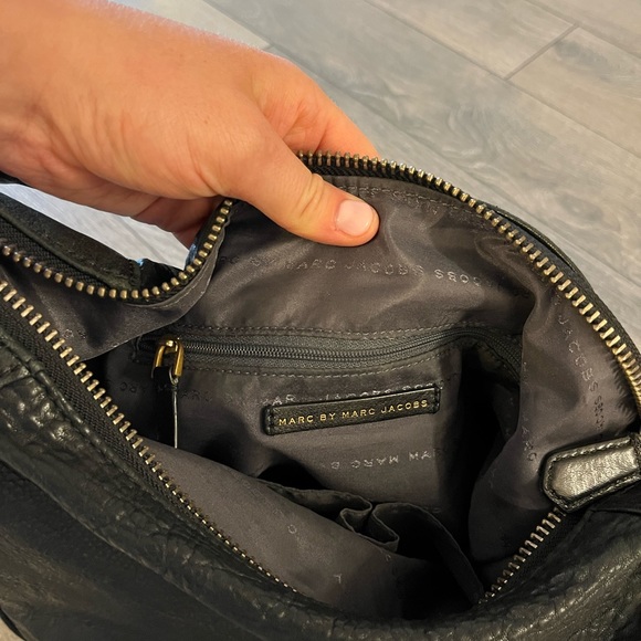 Marc By Marc Jacobs Black Leather Shoulder Bag - Picture 8 of 9
